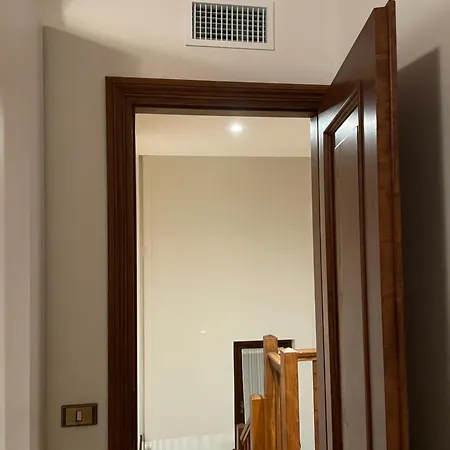 Lennolake Relax House מלון